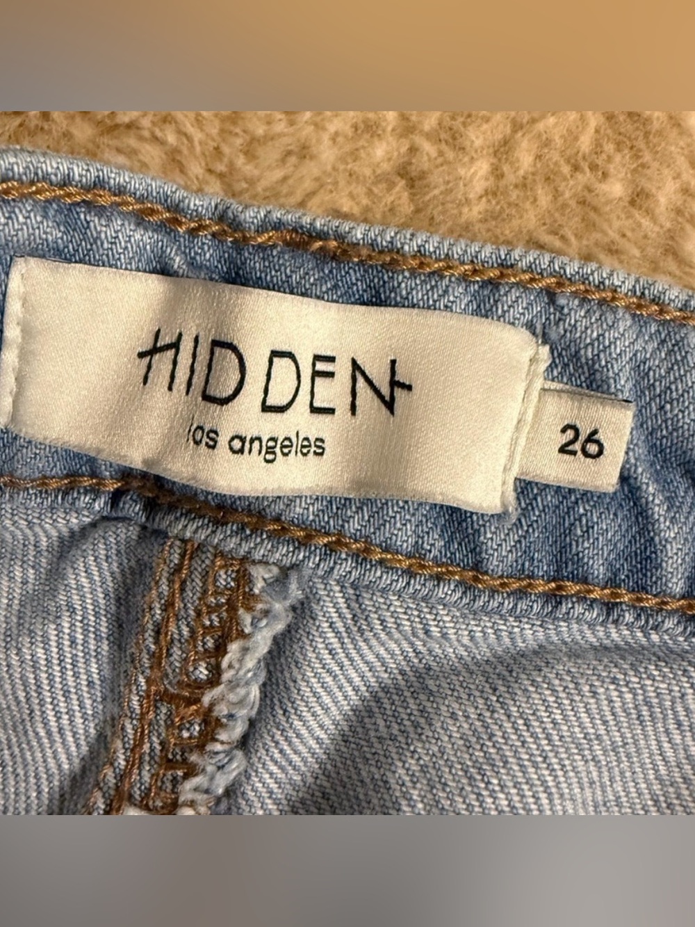 Hidden Jeans - Picture 3 of 3